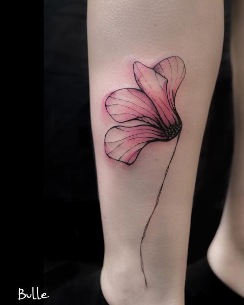 Alexis Tattoos on Tumblr: I made big red carnation tattoo on a thigh today  as a walk-in! I had a blast. Thanks! #redcarnation #carnationtattoo...