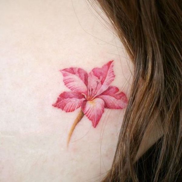 Gladiolus tattoo, Traditional tattoo flowers, Gladiolus flower tattoos