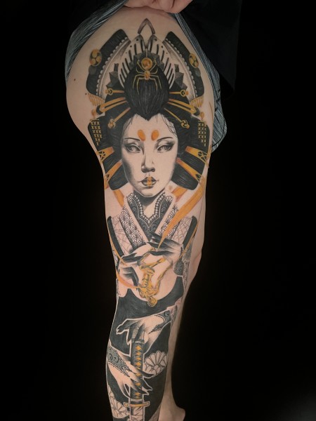Modern tattoo inspiration. Microrealism leg tattoo composition by tatt