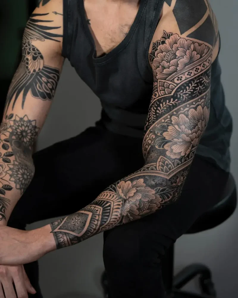 @dino_vallely