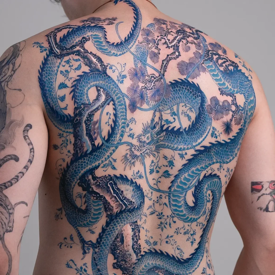 South Korean Artist @OOZY_TATTOO