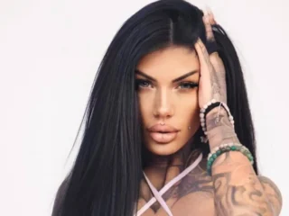 Inked Girl June - Meli