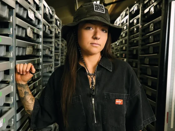 Lindsay Nikole zoologist